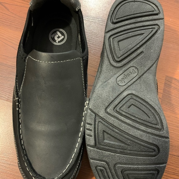 New Propet Slip-on - Picture 2 of 3